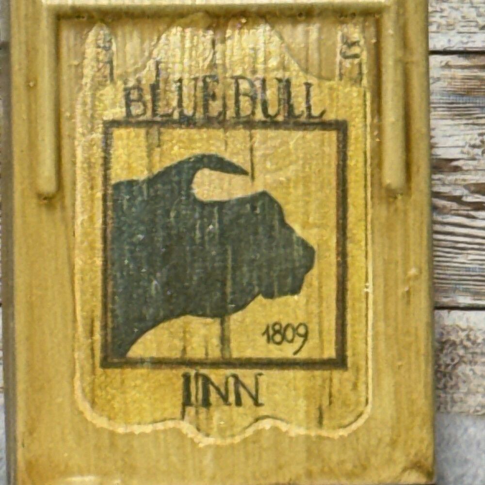 Vintage Metal Blue Bull Inn 1809 Matchbox Holder Yellowish Brown - Picture 2 of 7